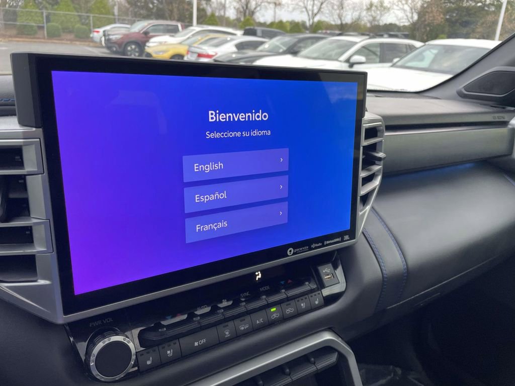 Used 2023 Toyota Tundra Platinum image 40