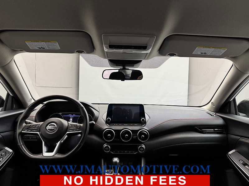 Used 2023 Nissan Sentra SR w/ Midnight Edition Package FWD image 11
