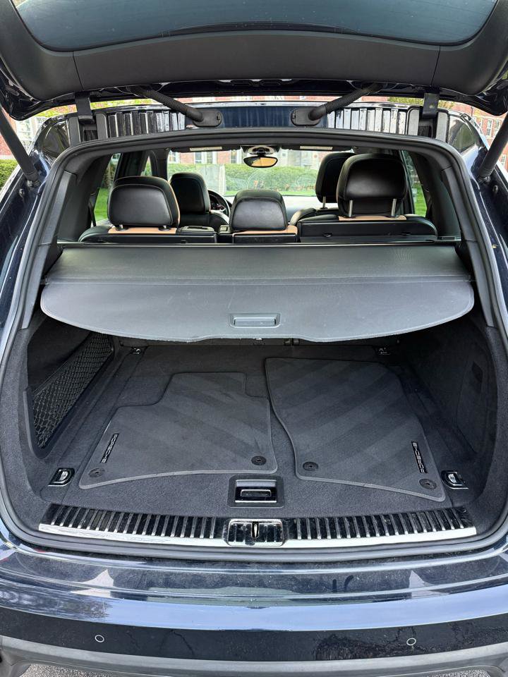Used 2015 Porsche Cayenne Diesel AWD/4WD image 8