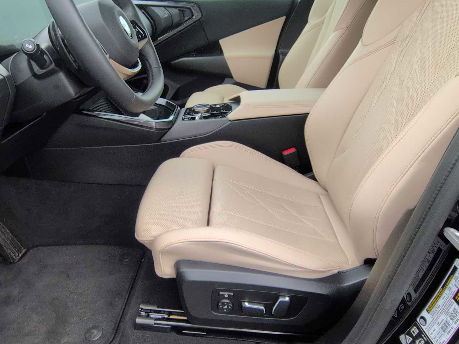 Used 2025 BMW X3 xDrive30i w/ Premium Package AWD/4WD image 17