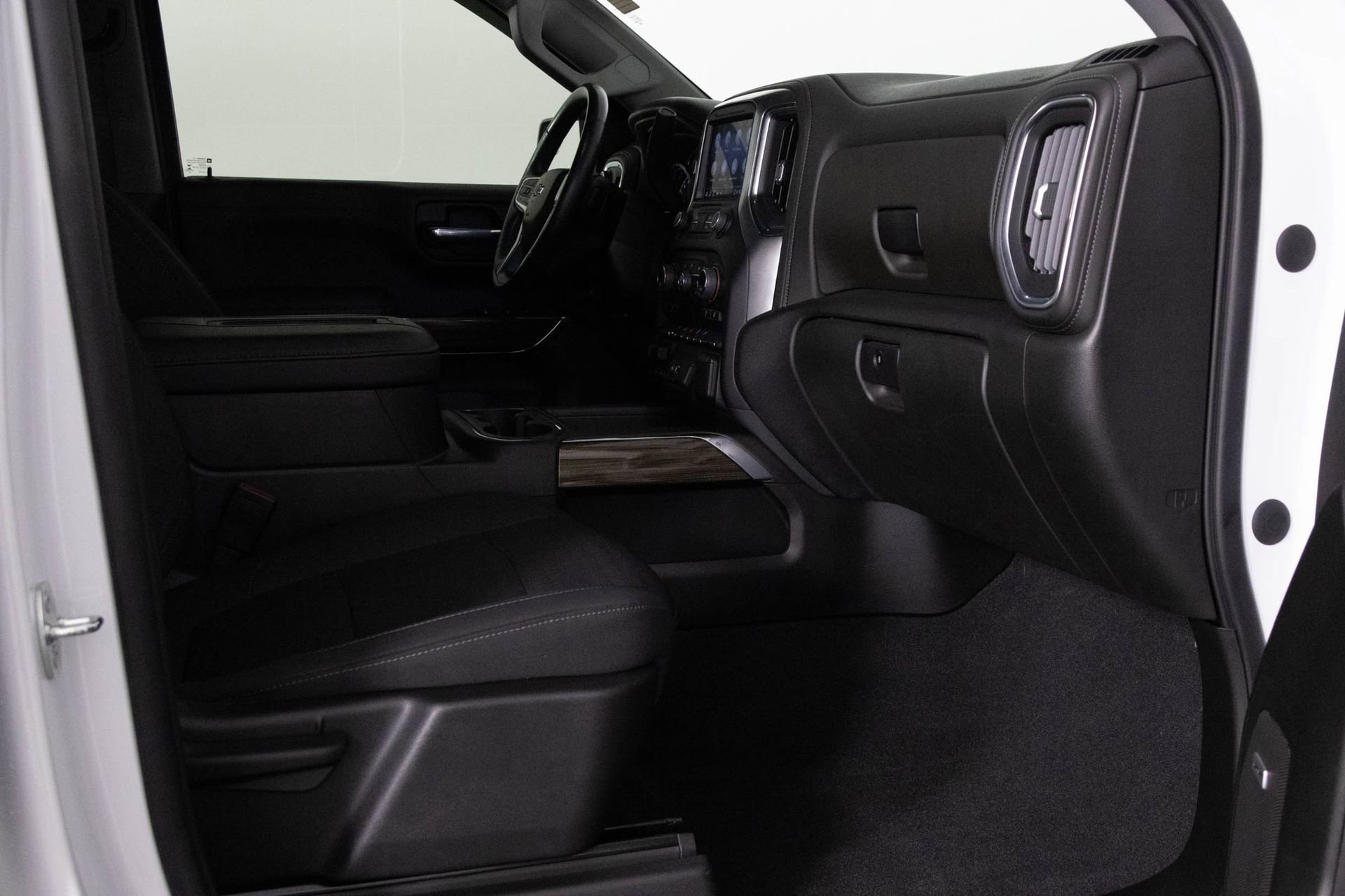 Used 2021 Chevrolet Silverado 1500 RST w/ Redline Edition image 40