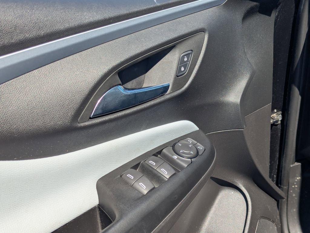 Used 2025 Buick Envista Preferred FWD image 25