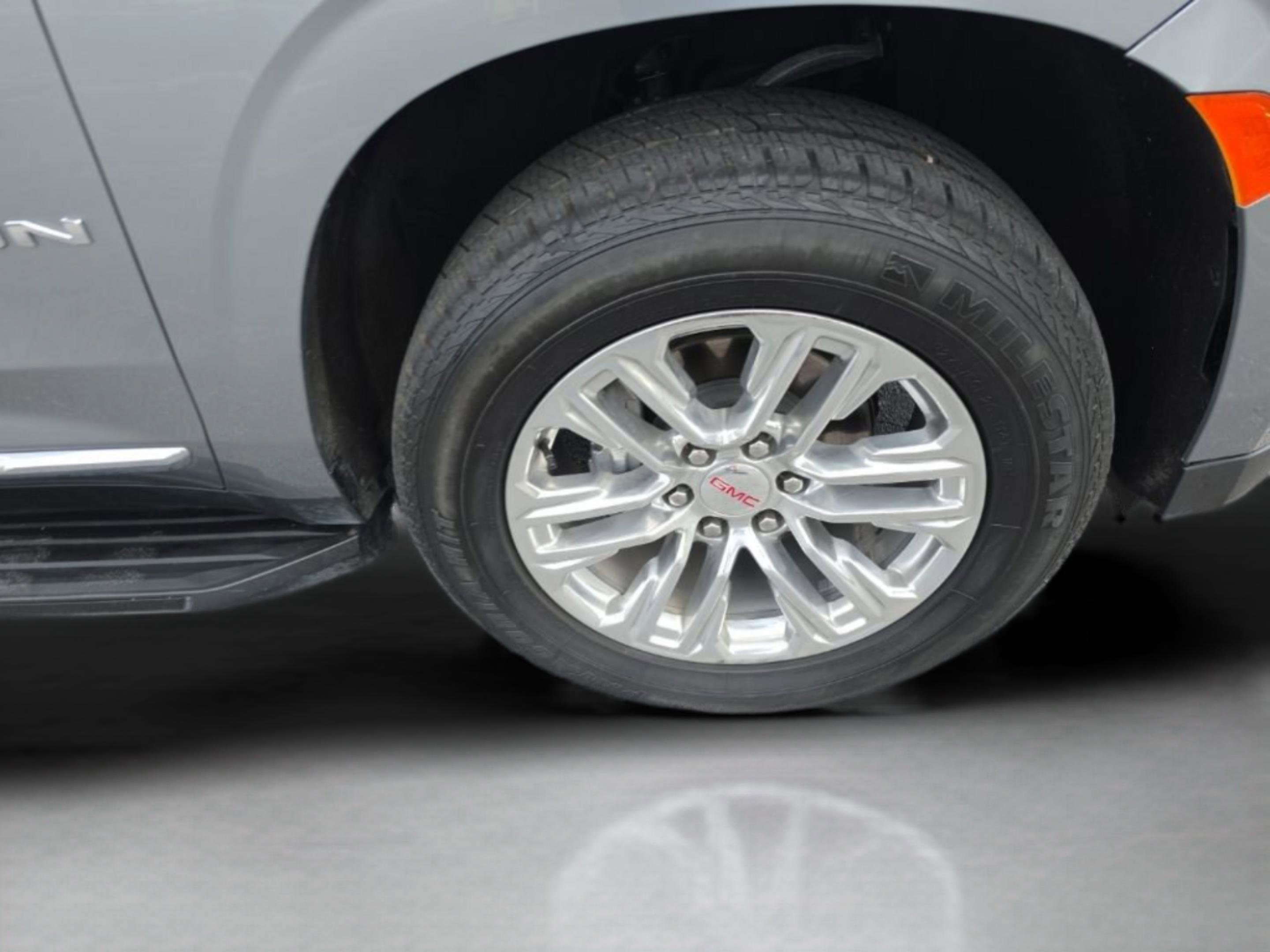 Used 2023 GMC Yukon SLT w/ SLT Premium Package RWD image 15