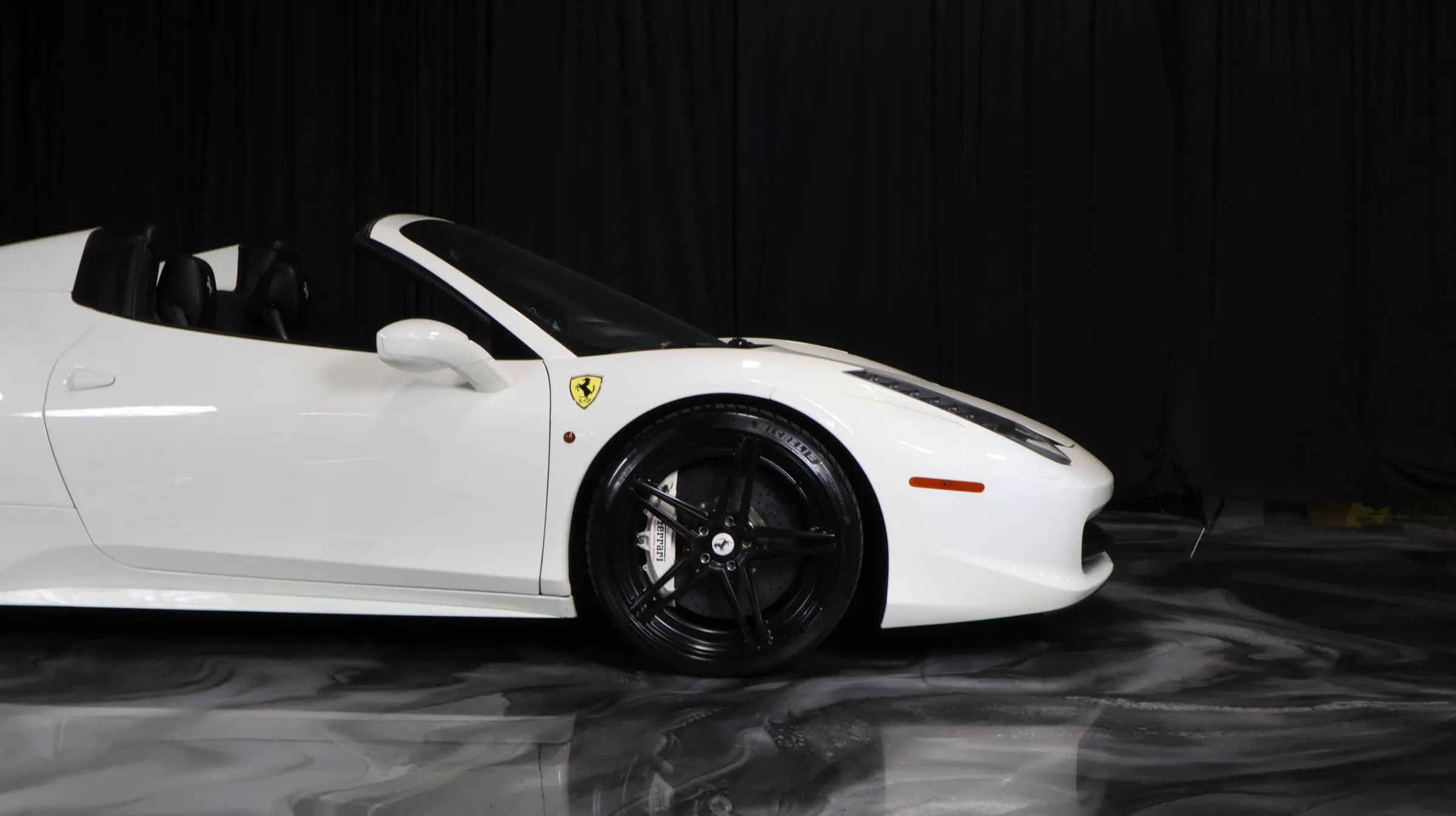 Used 2012 Ferrari 458 Spider RWD image 4
