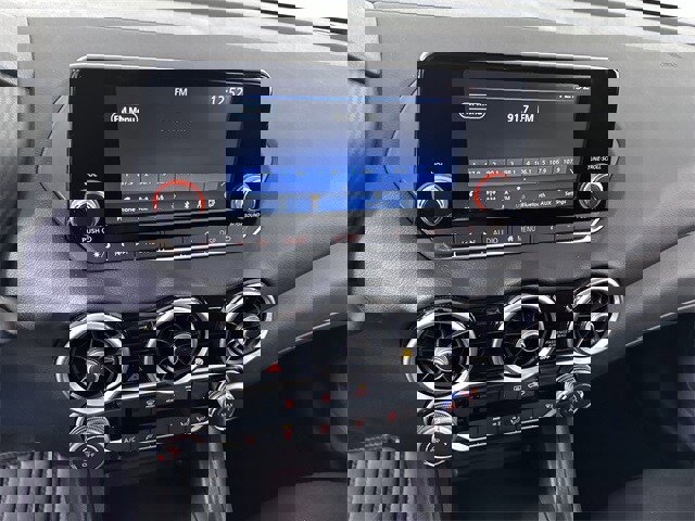 Used 2025 Nissan Sentra S image 13