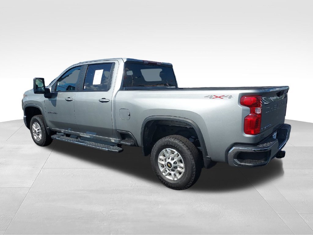 Used 2025 Chevrolet Silverado 2500 LT w/ Convenience Package AWD/4WD image 3