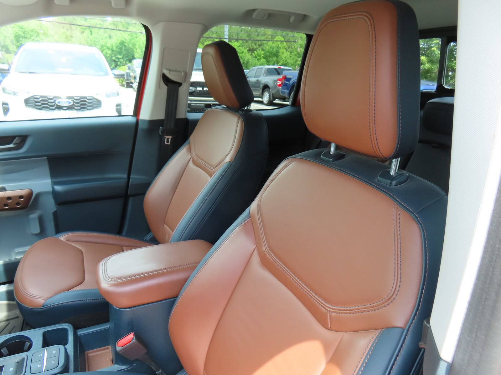 Used 2023 Ford Maverick Lariat w/ Lariat Luxury Package AWD/4WD image 32