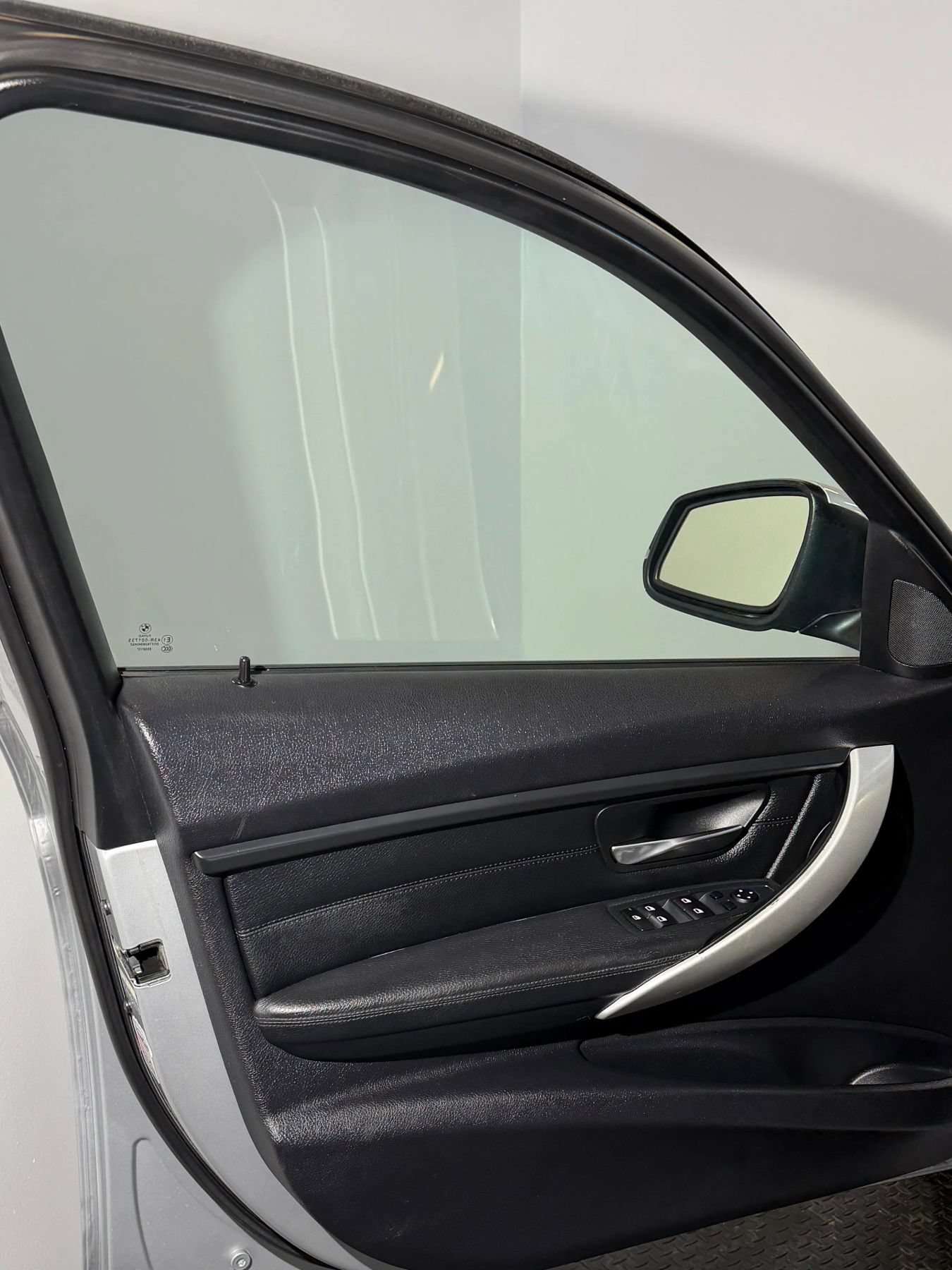Used 2012 BMW 328i Sedan RWD image 12