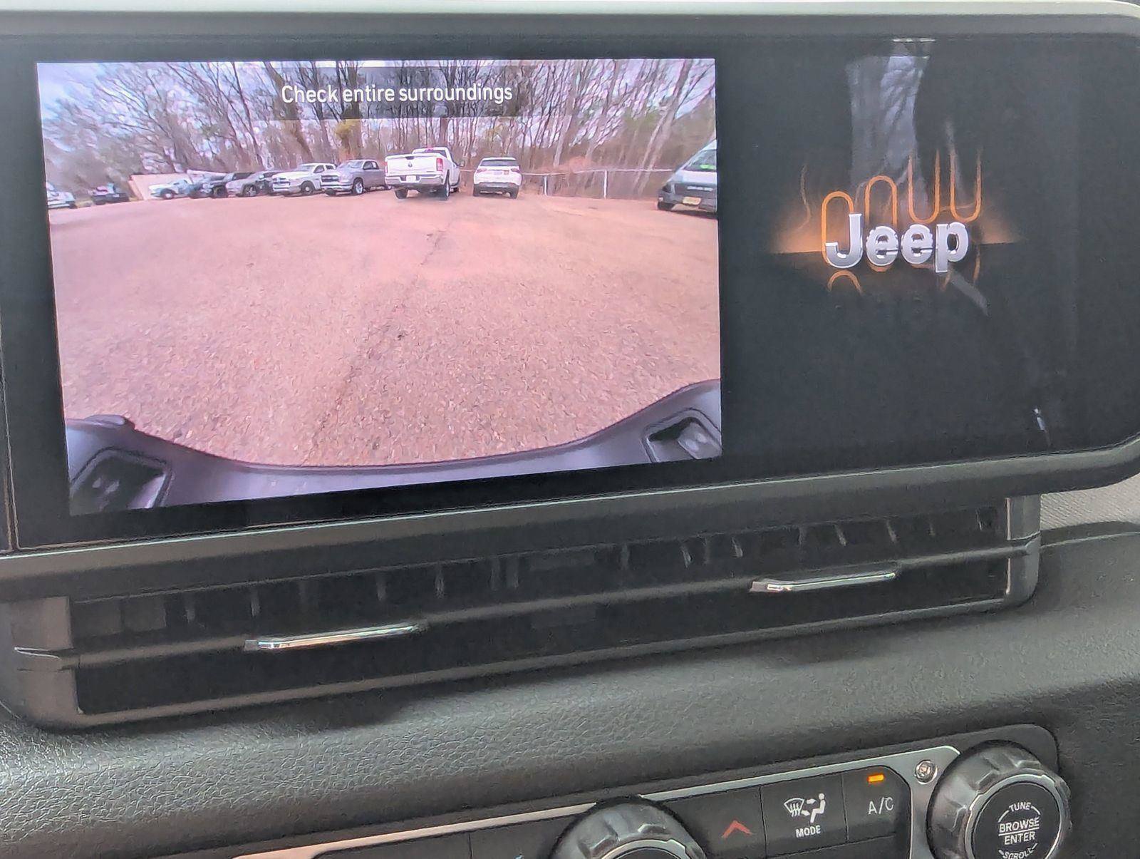 New 2026 Jeep Gladiator Sport AWD/4WD image 9
