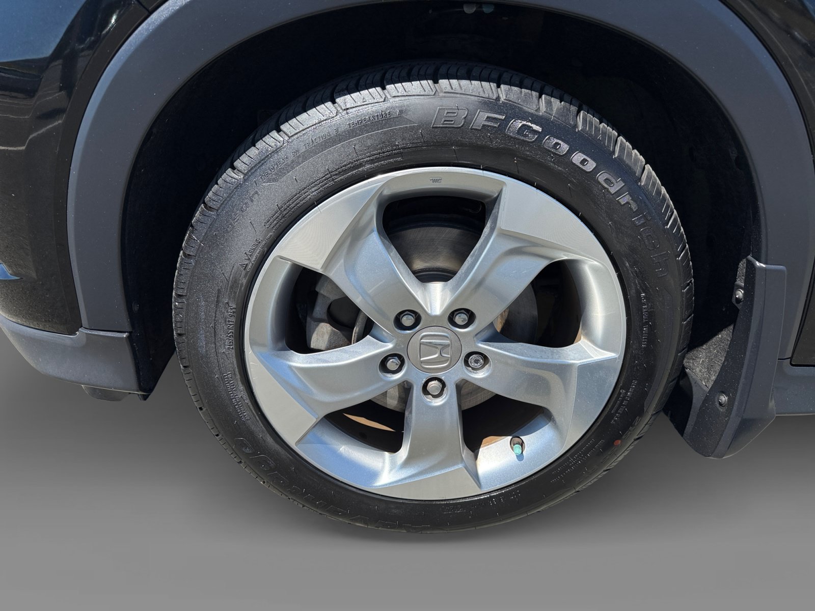 Used 2018 Honda HR-V LX image 9