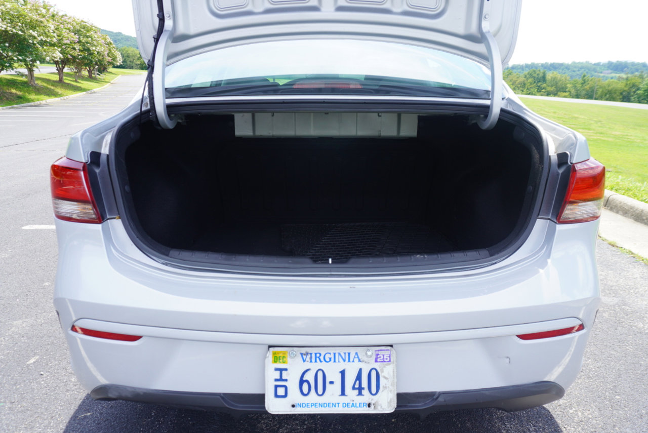 Used 2023 Kia Rio LX image 31