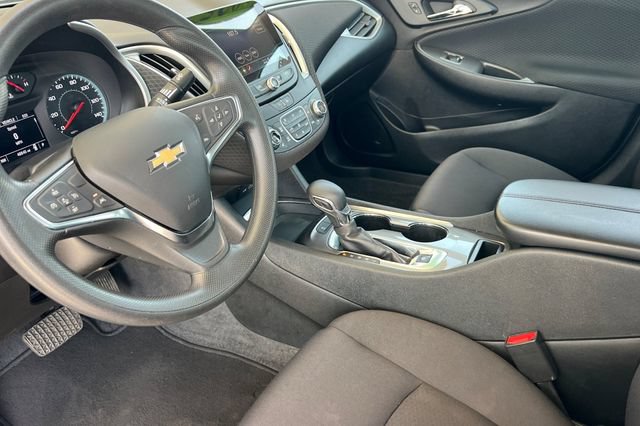 Used 2025 Chevrolet Malibu LT FWD image 10