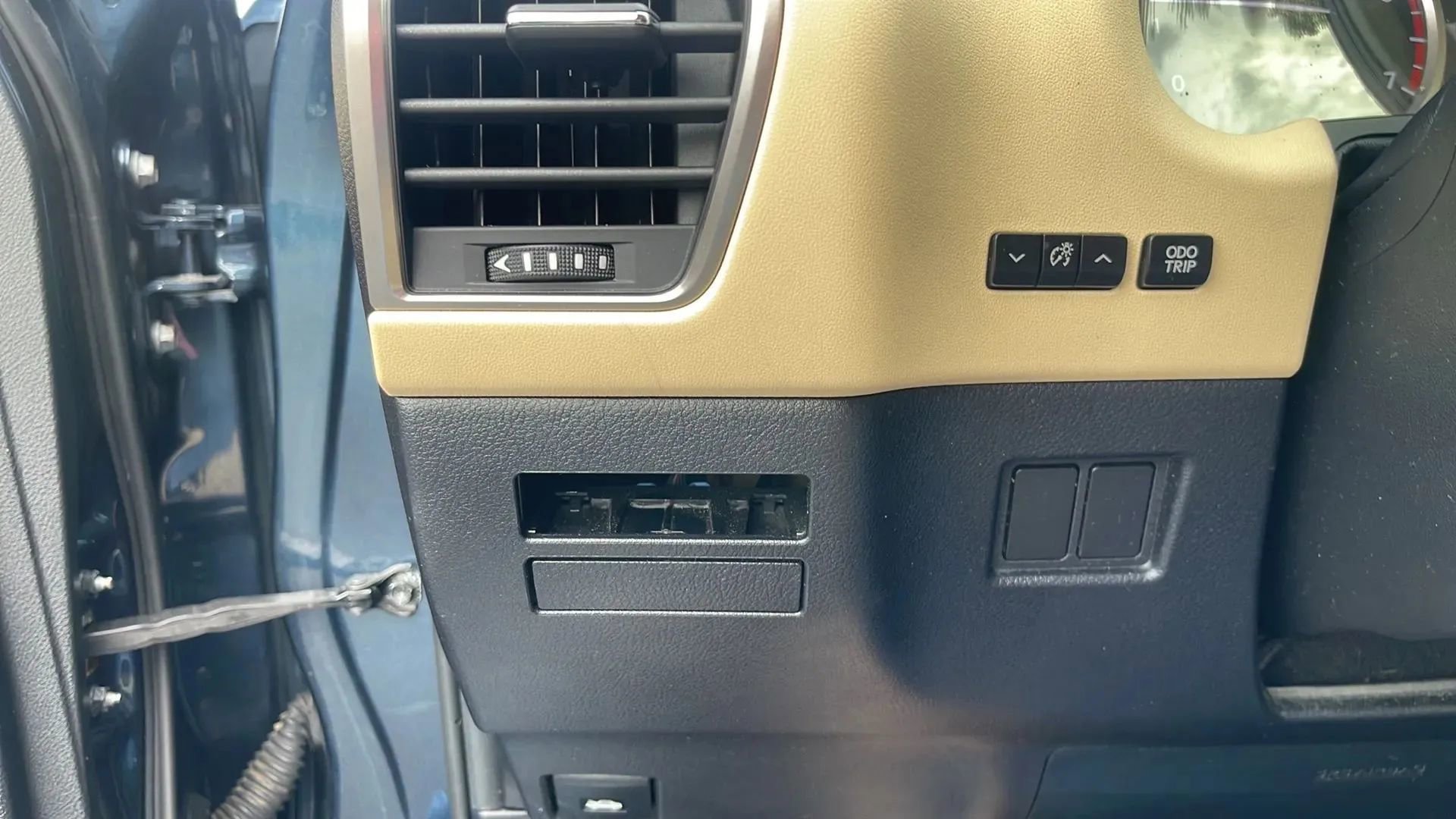 Used 2015 Lexus NX 200t FWD image 12