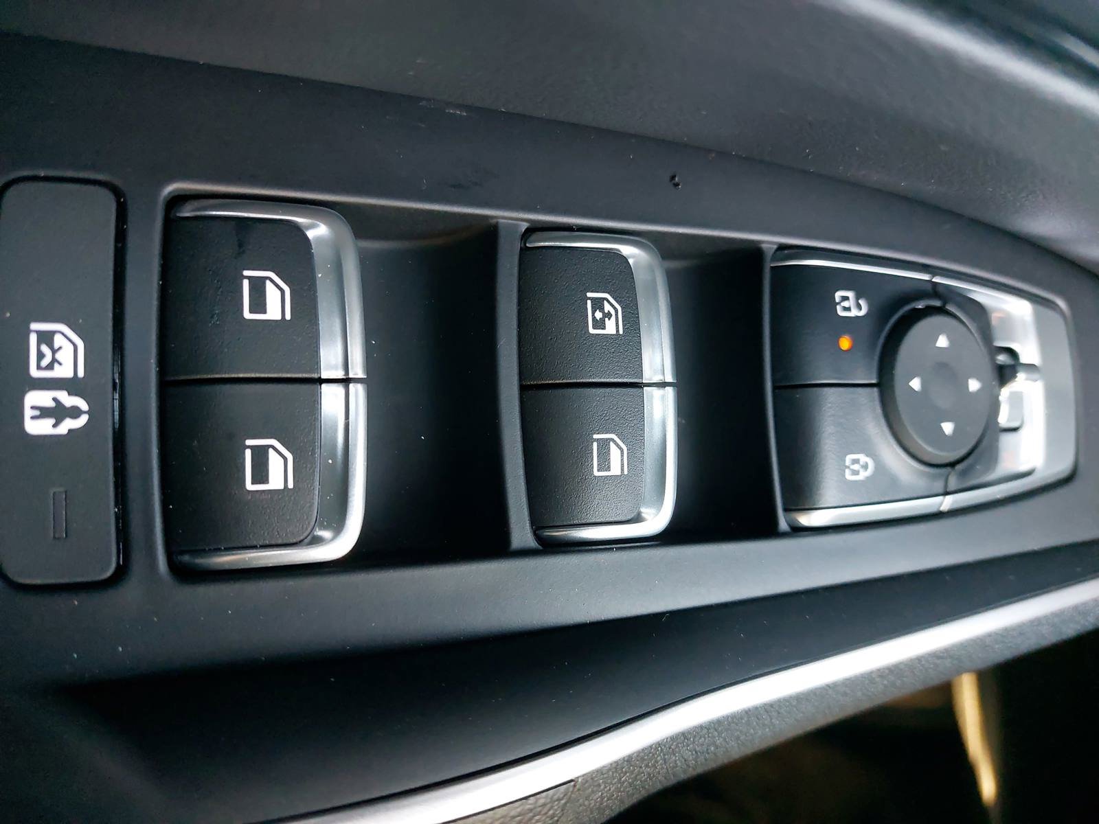 New 2026 Kia Sorento LX FWD image 27