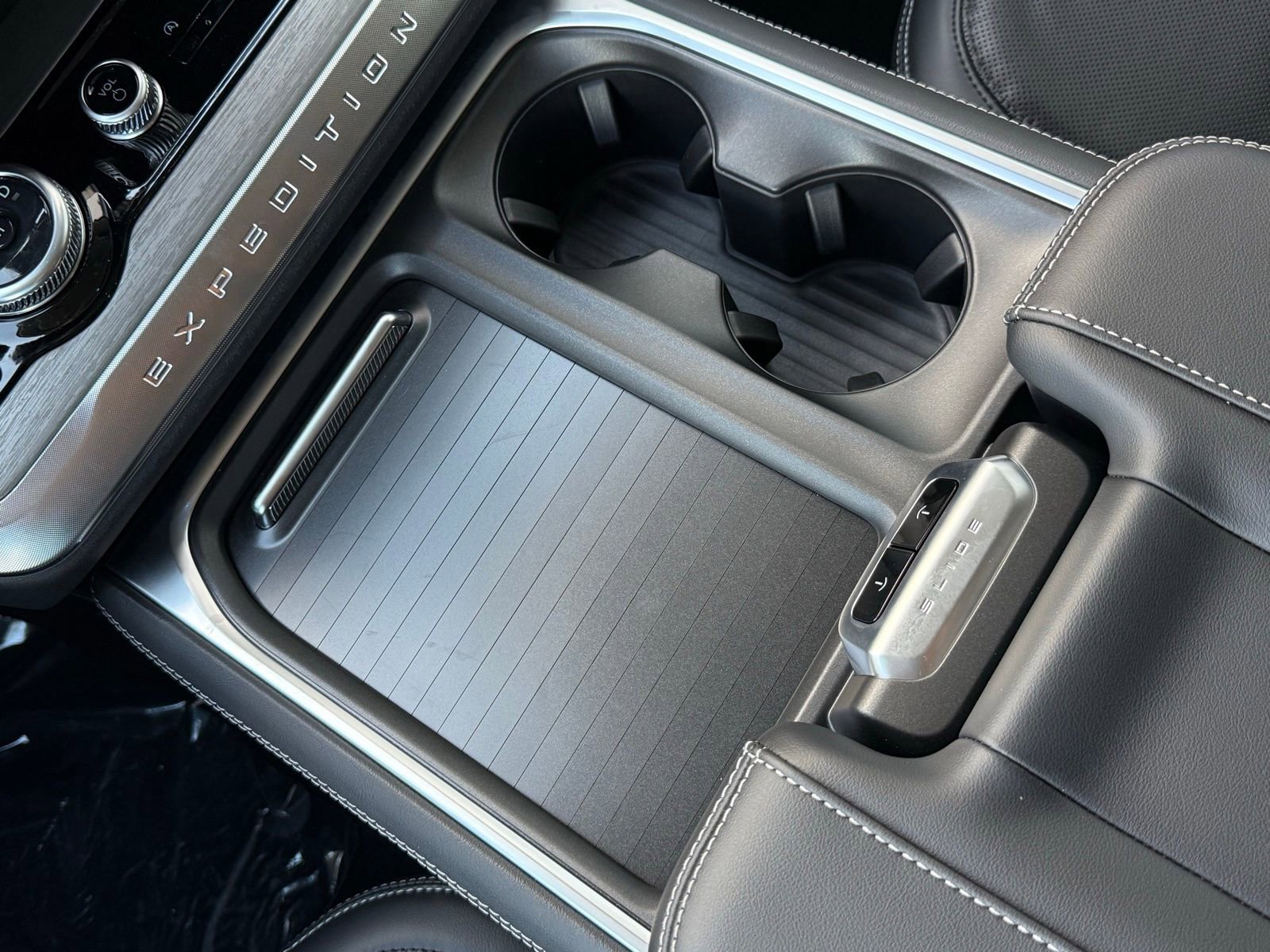 New 2026 Ford Expedition Max Platinum w/ Driver's Package image 30