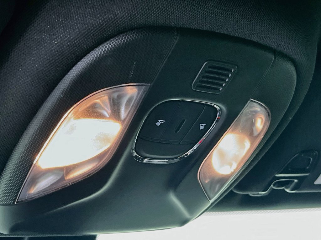 Used 2022 Jeep Compass Latitude FWD image 18