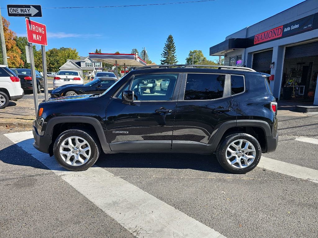 Used 2017 Jeep Renegade Latitude image 8