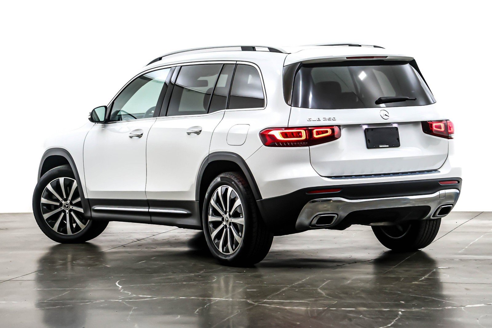 Used 2023 Mercedes-Benz GLB 250 image 11