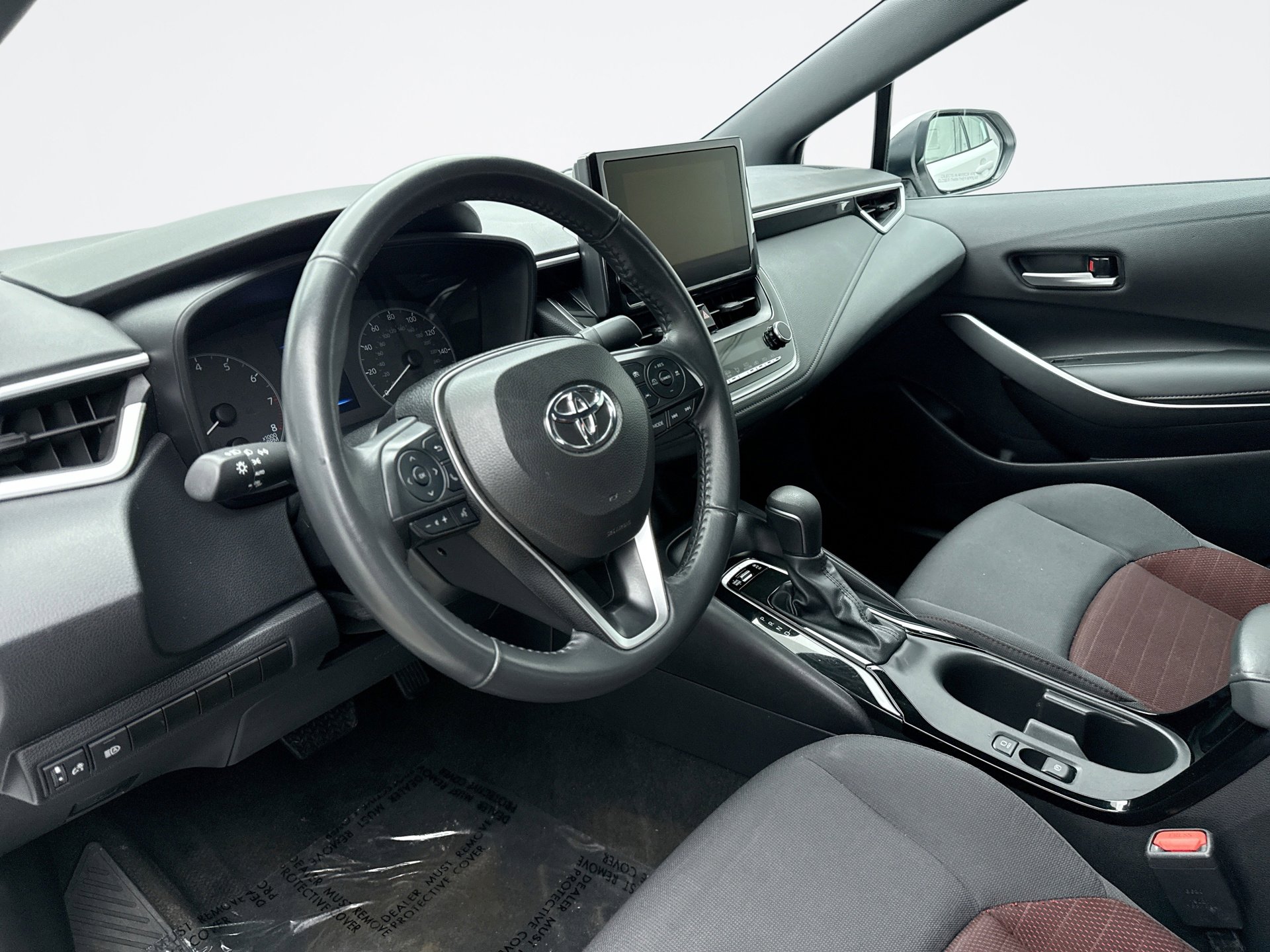 Used 2025 Toyota Corolla SE image 10