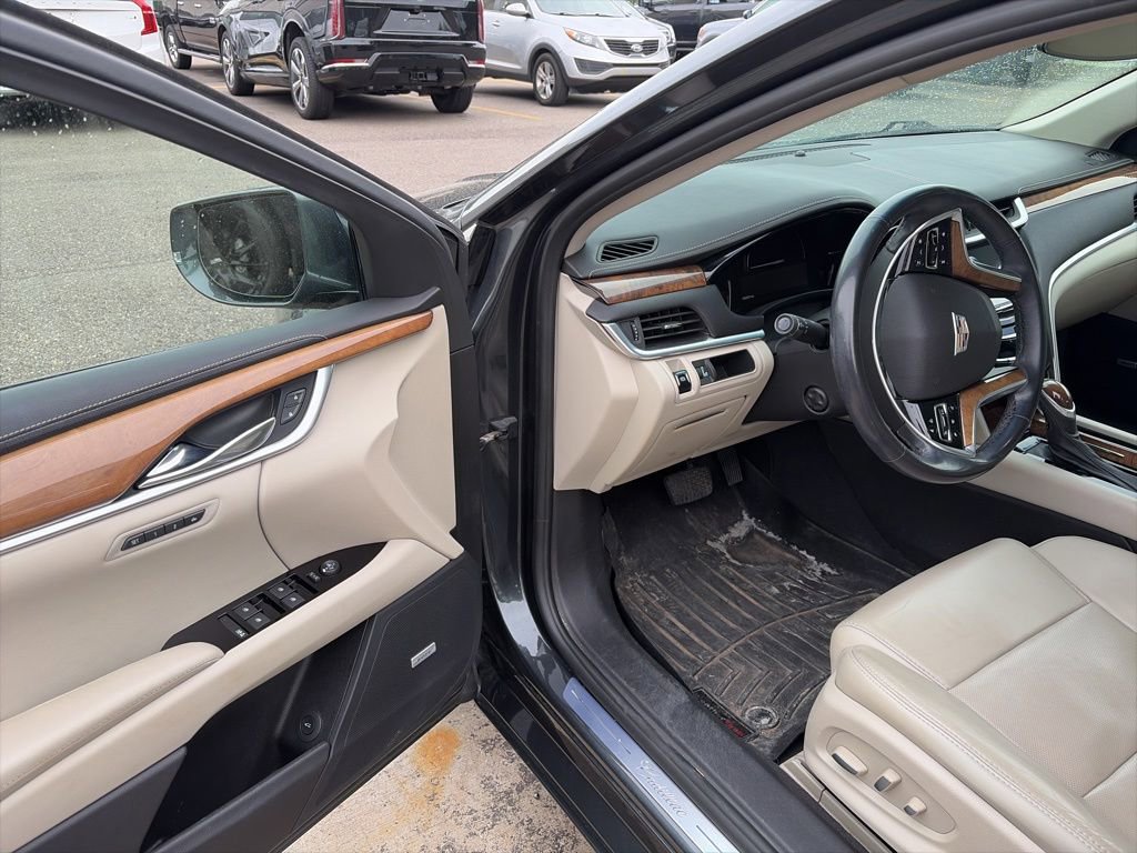 Used 2018 Cadillac XTS Luxury AWD/4WD image 10