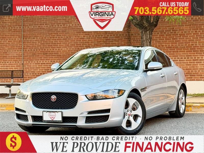 Used 2017 Jaguar XE Premium AWD/4WD image 2