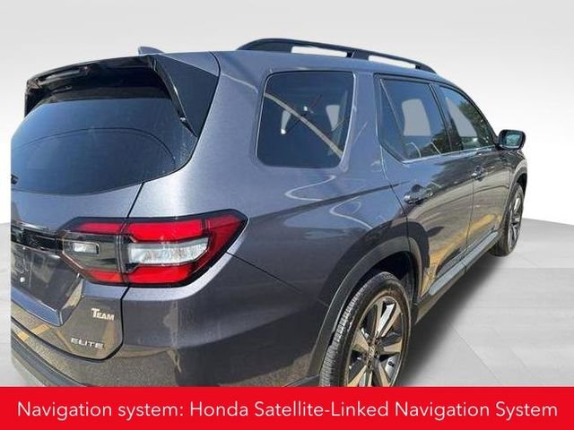Used 2025 Honda Pilot Elite image 4