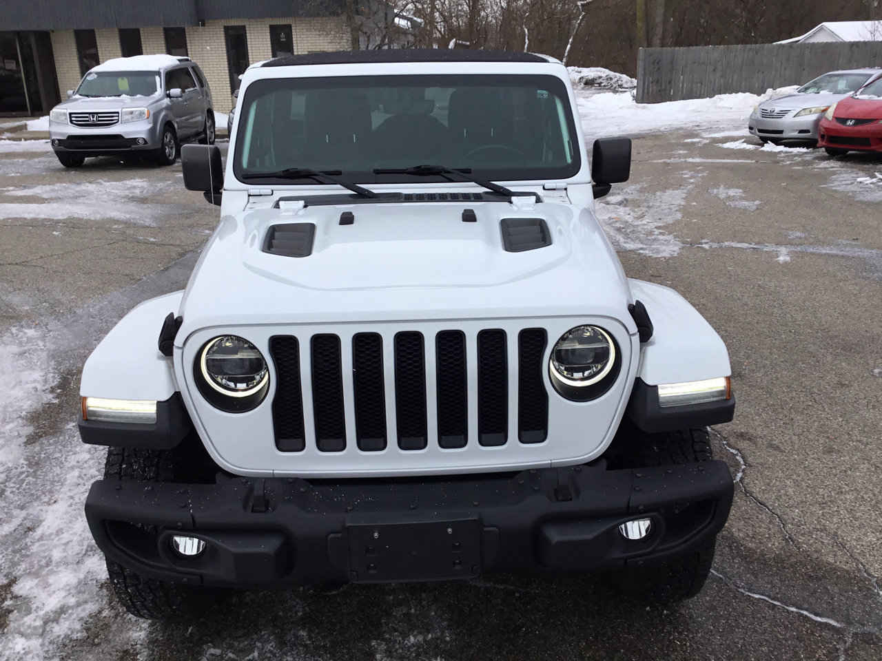Used 2019 Jeep Wrangler Unlimited Sahara w/ Quick Order Package 24M Moab image 2