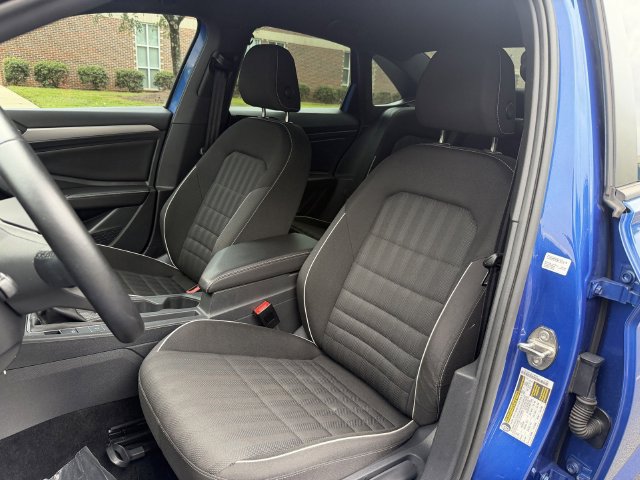 Used 2023 Volkswagen Jetta Sport FWD image 17