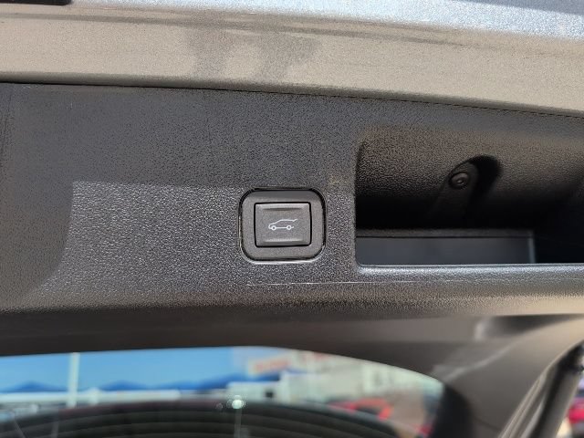 New 2026 Chevrolet Equinox EV LT FWD image 11