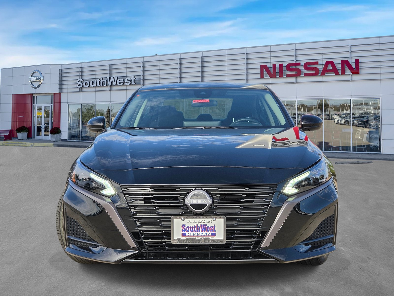New 2026 Nissan Altima 2.5 SV FWD image 2