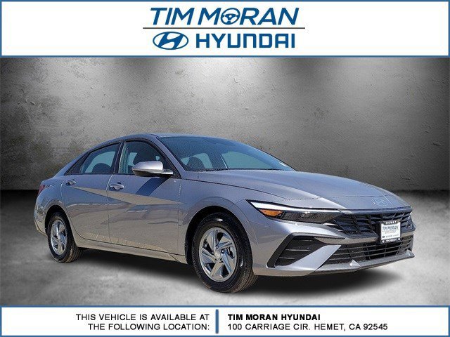 New 2025 Hyundai Elantra SE