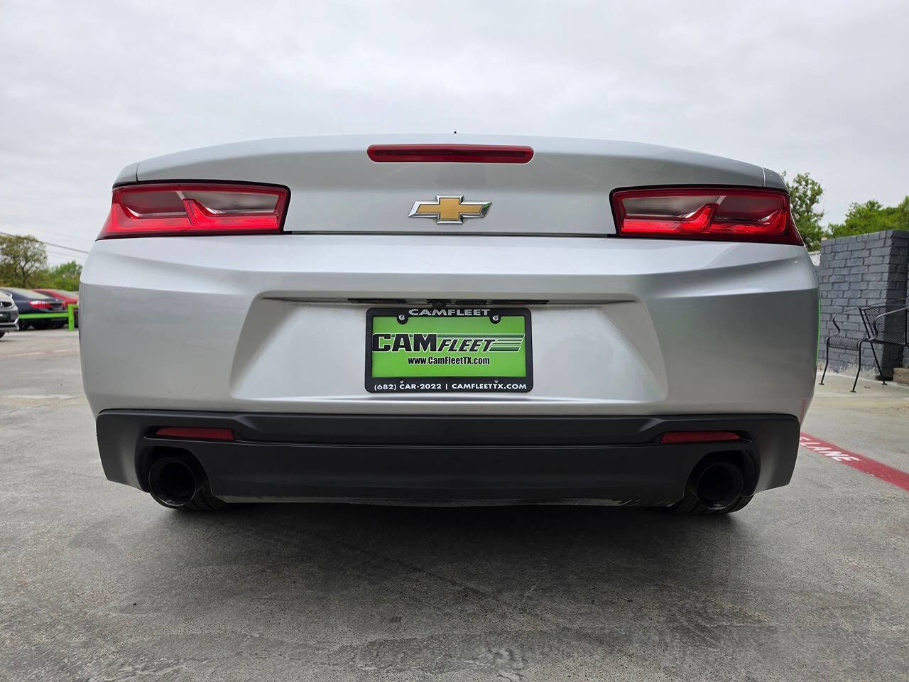 Used 2016 Chevrolet Camaro LT RWD image 17