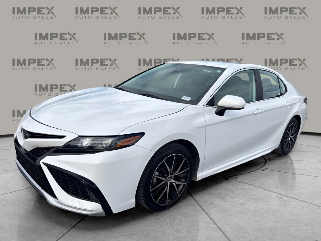 Used 2021 Toyota Camry SE FWD image 1