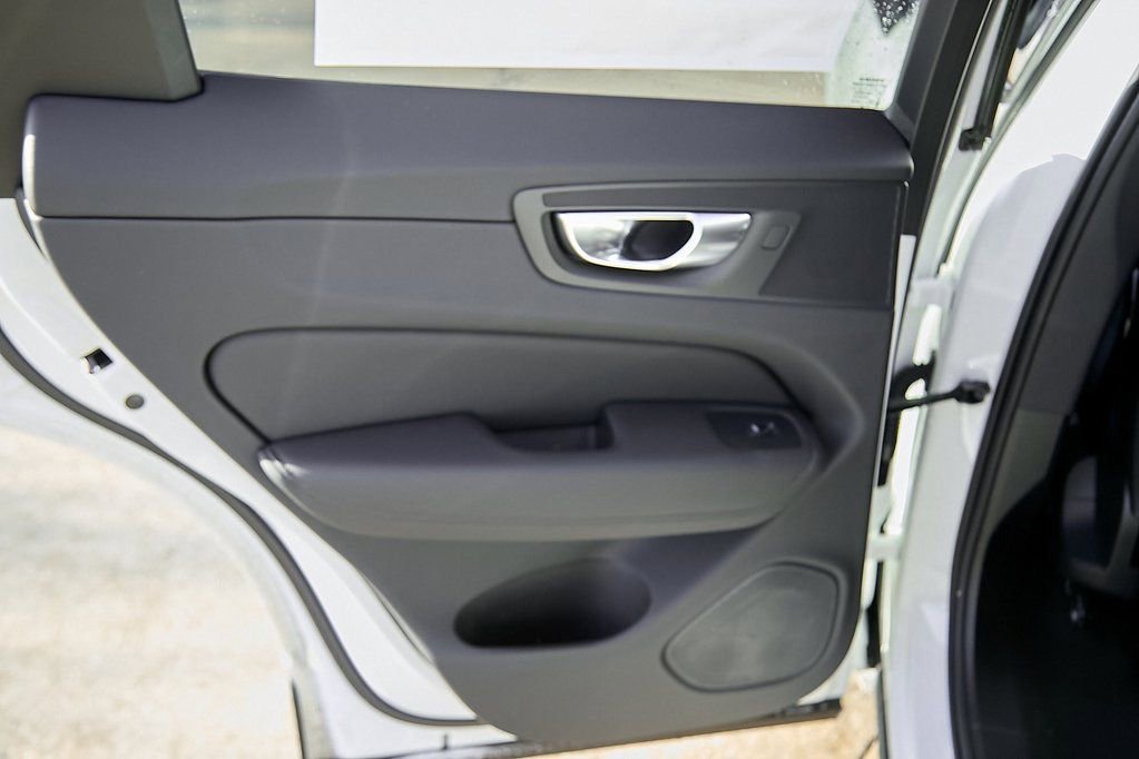 New 2026 Volvo XC60 B5 Plus w/ Climate Package image 19