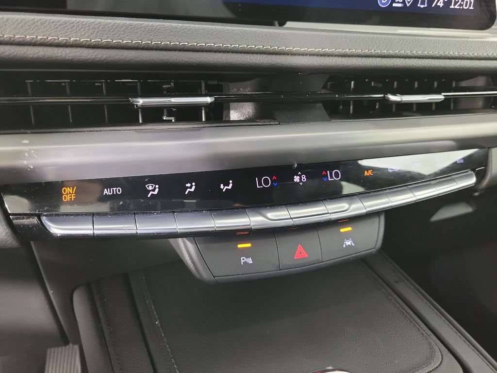 Certified 2025 Cadillac XT4 Premium Luxury FWD image 28