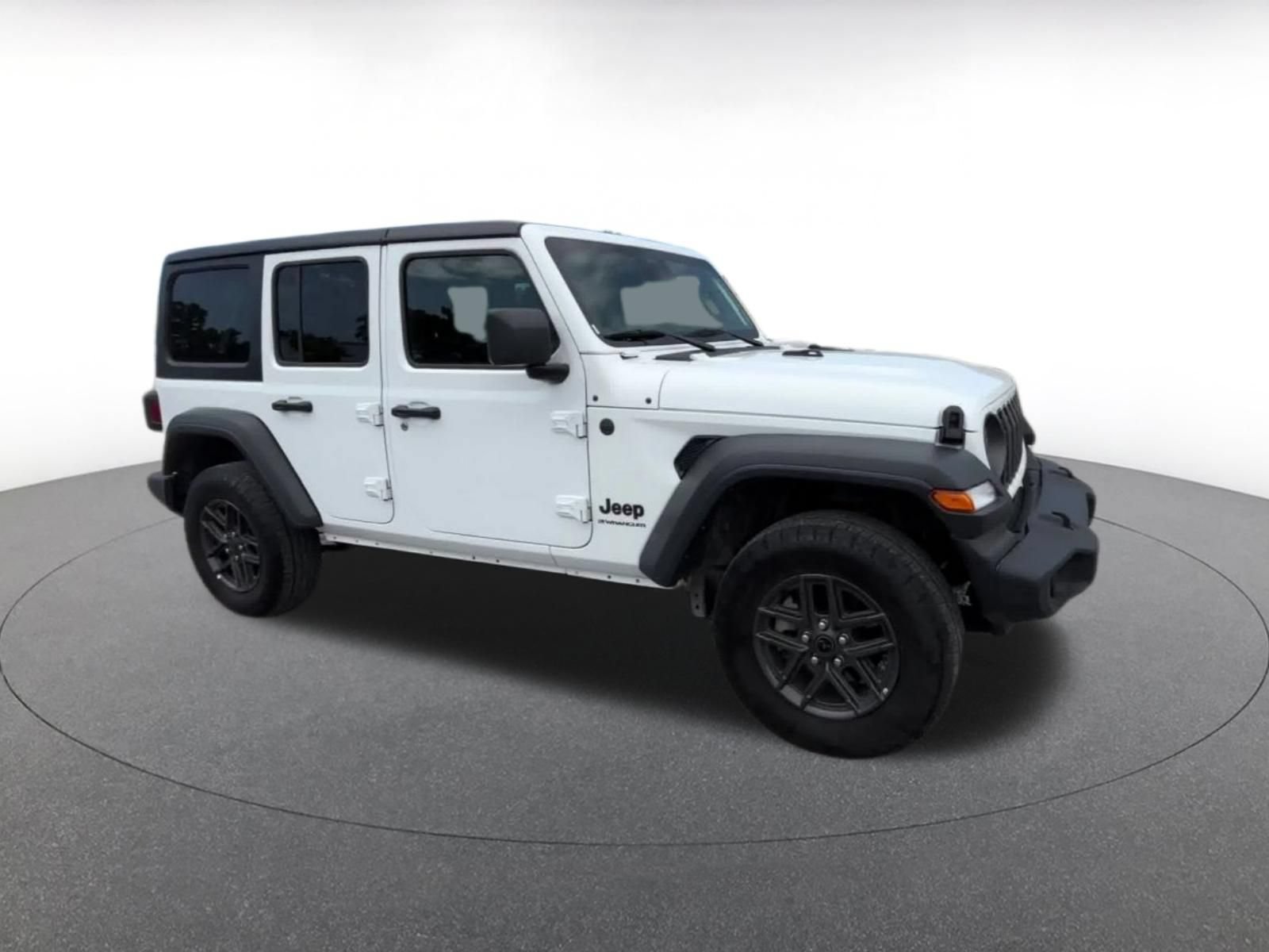 Used 2025 Jeep Wrangler Unlimited Sport AWD/4WD image 2