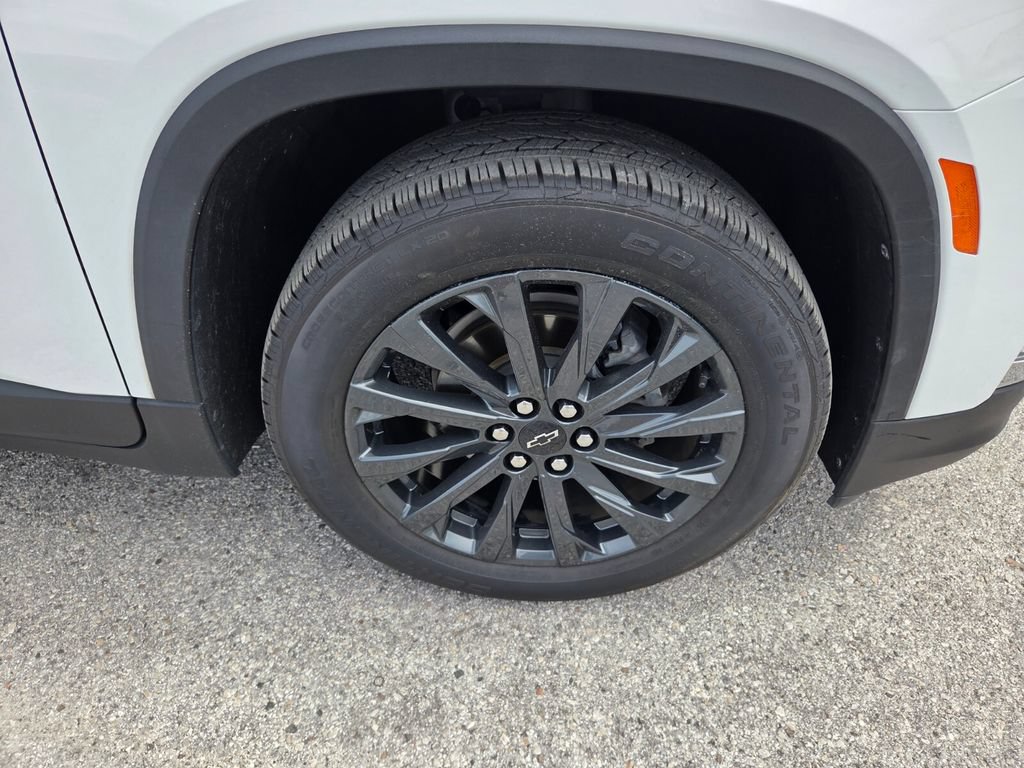 Used 2023 Chevrolet Traverse RS FWD image 20