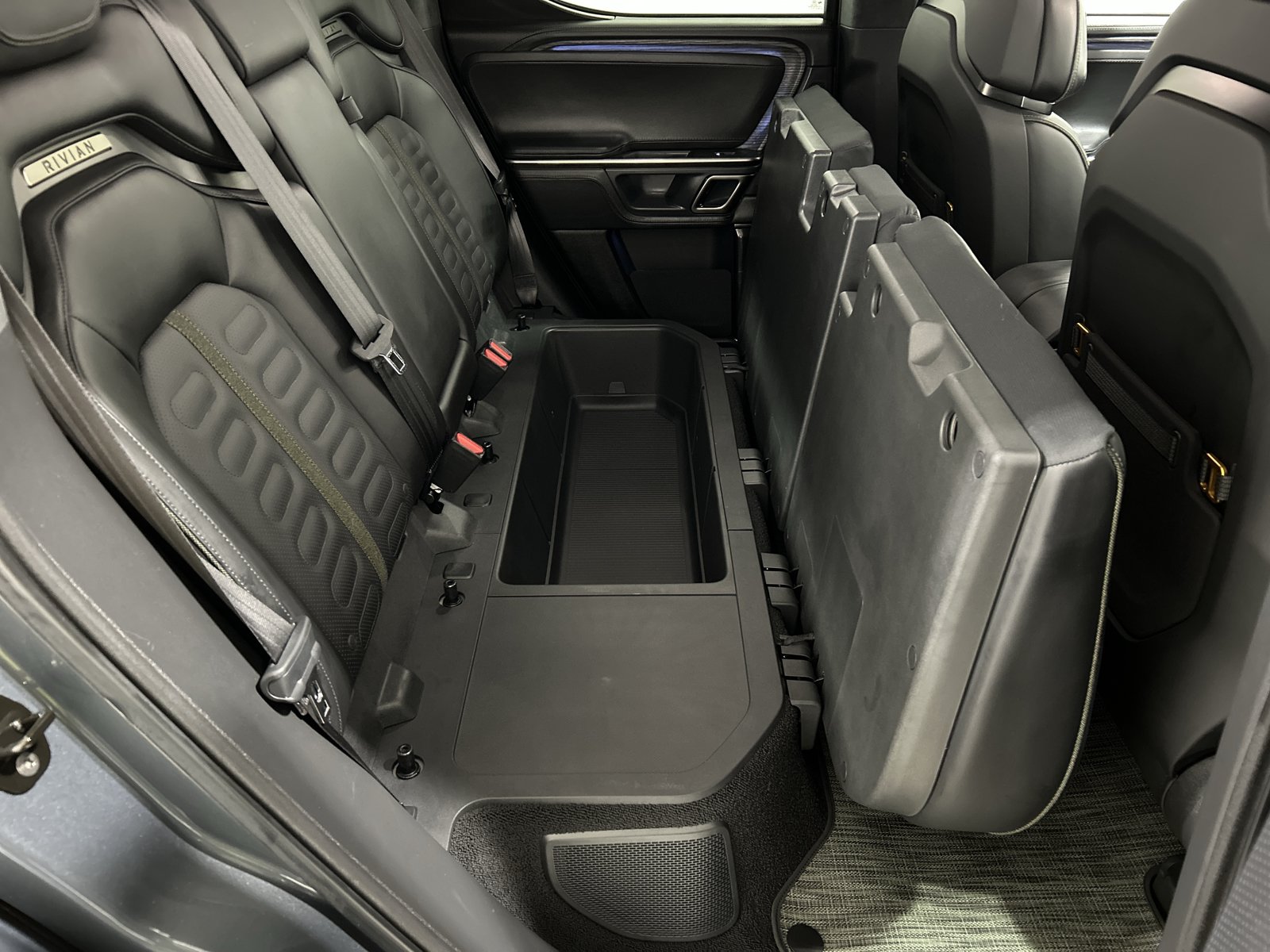 Used 2024 Rivian R1T Adventure AWD/4WD image 24