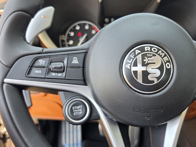 Used 2019 Alfa Romeo Giulia Ti Sport w/ Quick Order Package 22U Sport RWD image 20