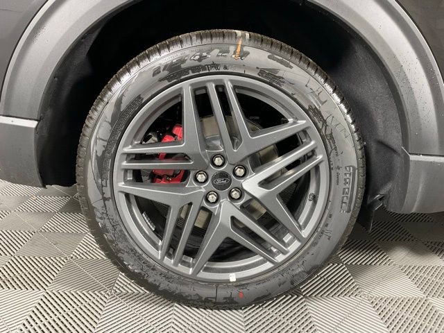 New 2026 Ford Explorer ST w/ Sun And Sound Package image 11