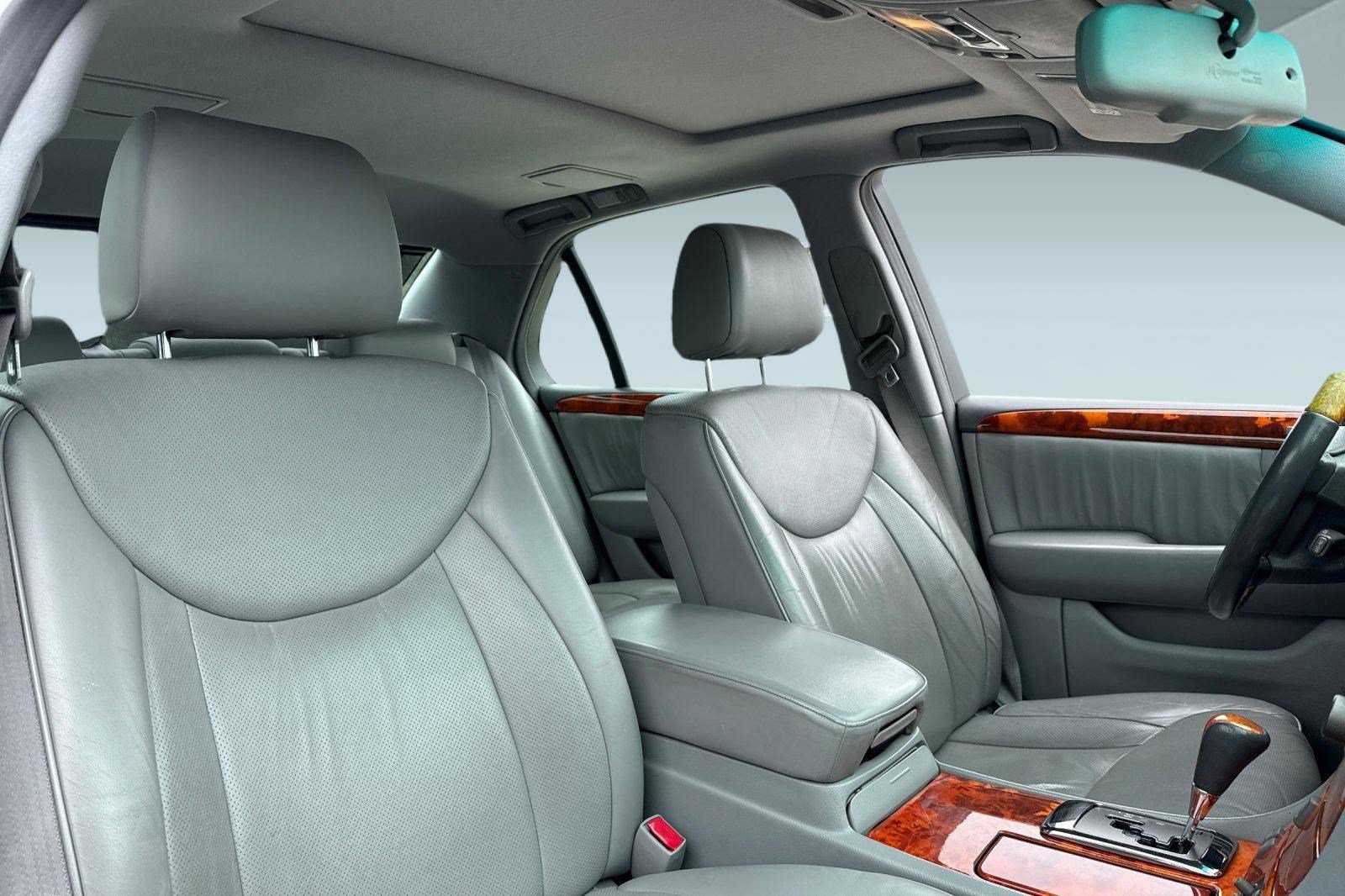 Used 2005 Lexus LS 430 RWD image 30