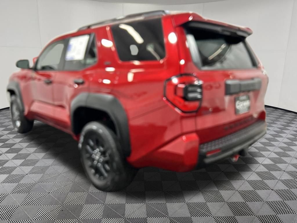 Used 2025 Toyota 4Runner SR5 AWD/4WD image 5