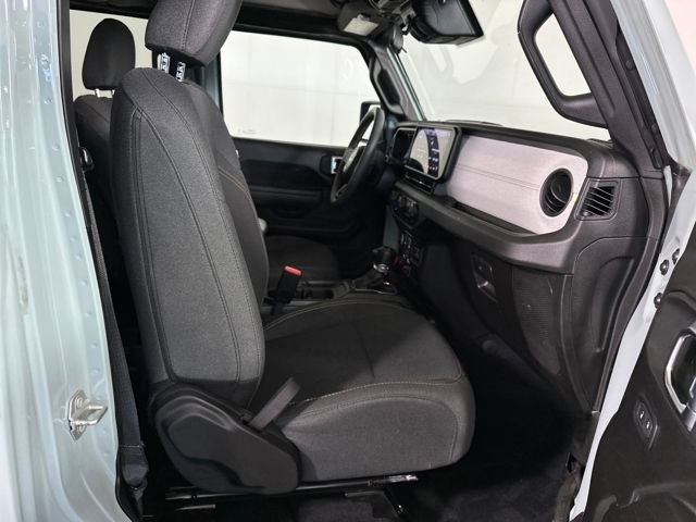 Used 2024 Jeep Wrangler Unlimited image 28