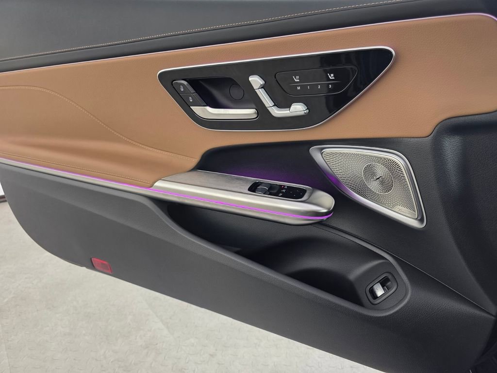 New 2026 Mercedes-Benz CLE 300 4MATIC Coupe image 16