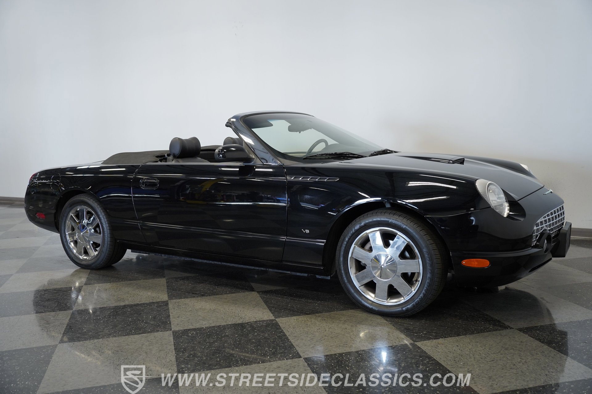 Used 2003 Ford Thunderbird RWD image 15