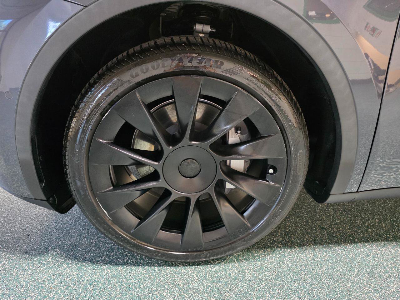 Used 2021 Tesla Model Y Long Range AWD/4WD image 12