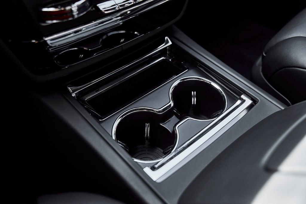 Used 2024 Rolls-Royce Phantom Sedan RWD image 84