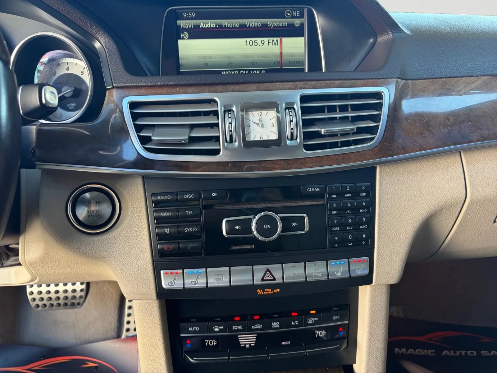 Used 2014 Mercedes-Benz E 550 4MATIC Sedan image 23