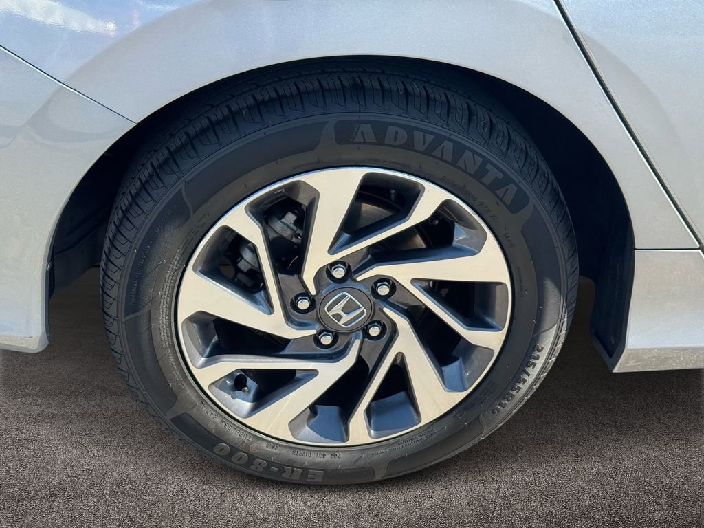 Used 2018 Honda Civic EX image 8