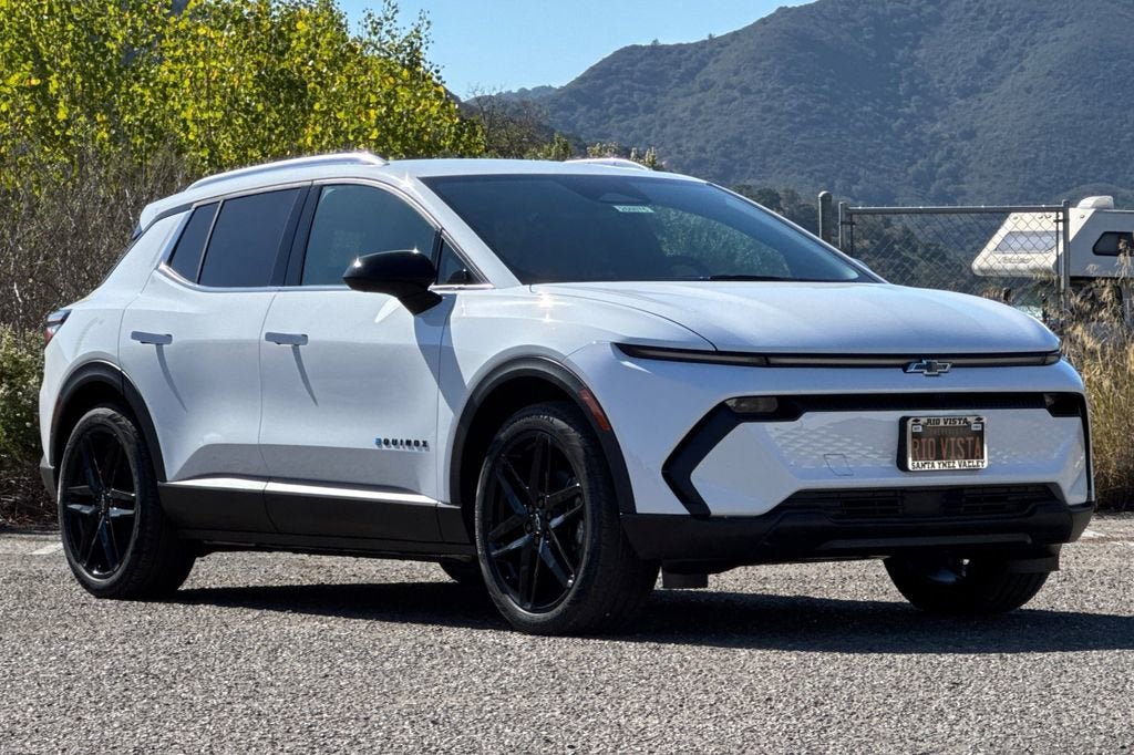 New 2026 Chevrolet Equinox EV LT w/ LPO, Blackout Package video 2
